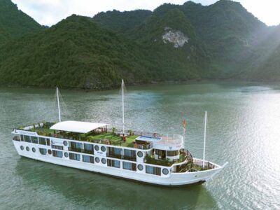 Du Thuyền 4* Calypso Cruise Vịnh Lan Hạ