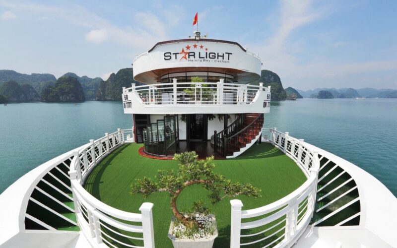 Du thuyền Starlight Hạ Long 5* - Giá 2.750 triệu/Người