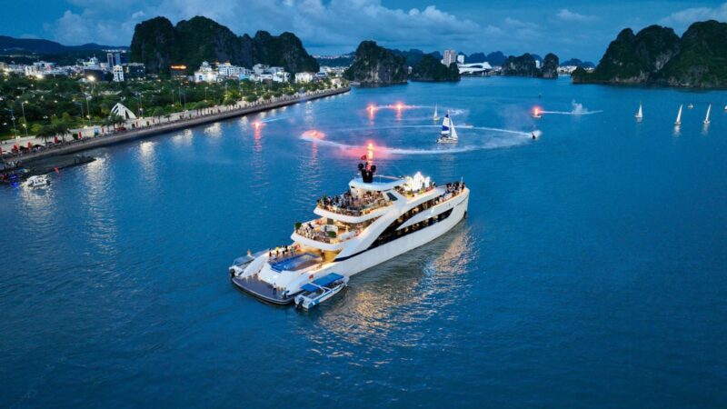 DU THUYỀN 6 SAO SAQUILA YACHT HẠ LONG