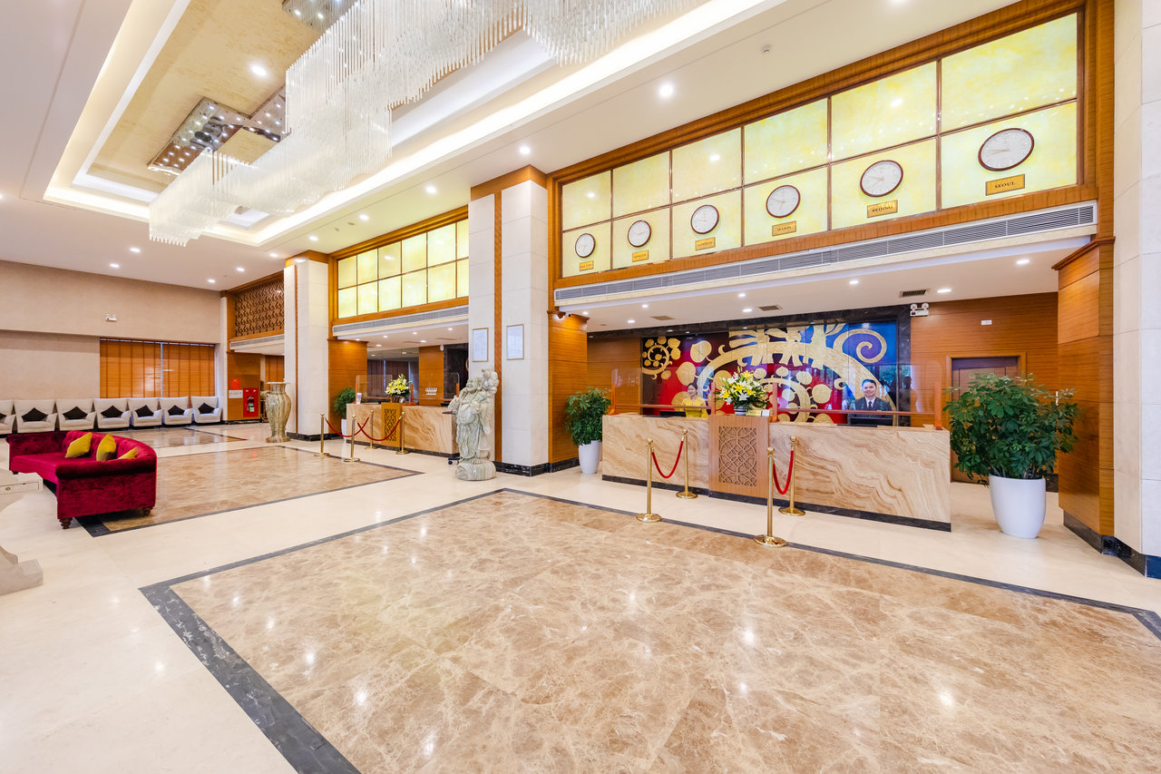 LỄ TÂN KHÁCH SẠN