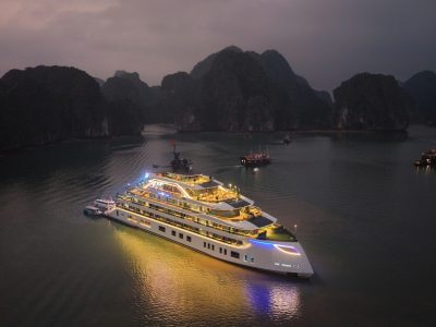 Du thuyền ngủ đêm Tulip Cruise 5 sao Lan Hạ