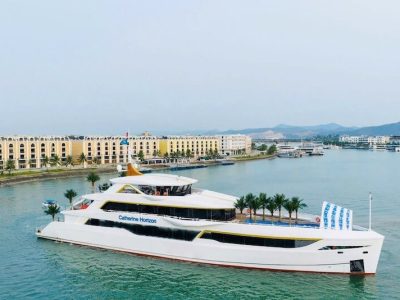 Du thuyền Catherine Horizon 6 sao thăm vịnh trong ngày